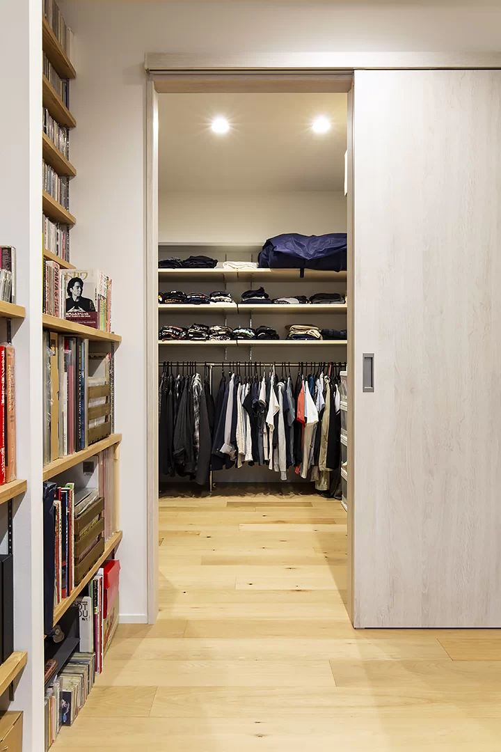 リノベーションでクローゼットを作る！方法や事例・注意点を解説