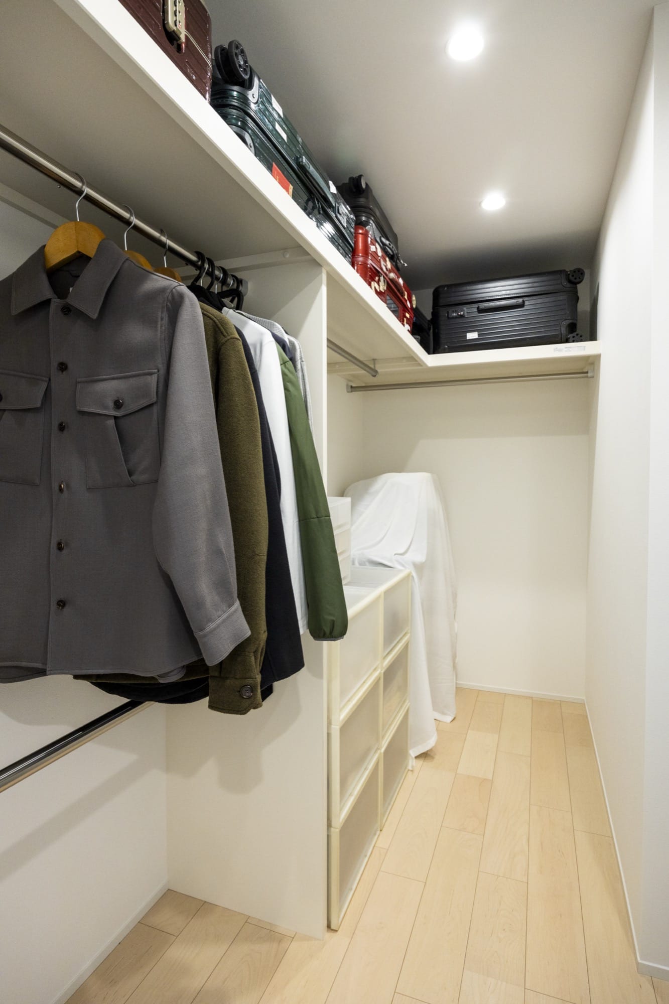 海の景色を日常に取り込む、開放的なLDK