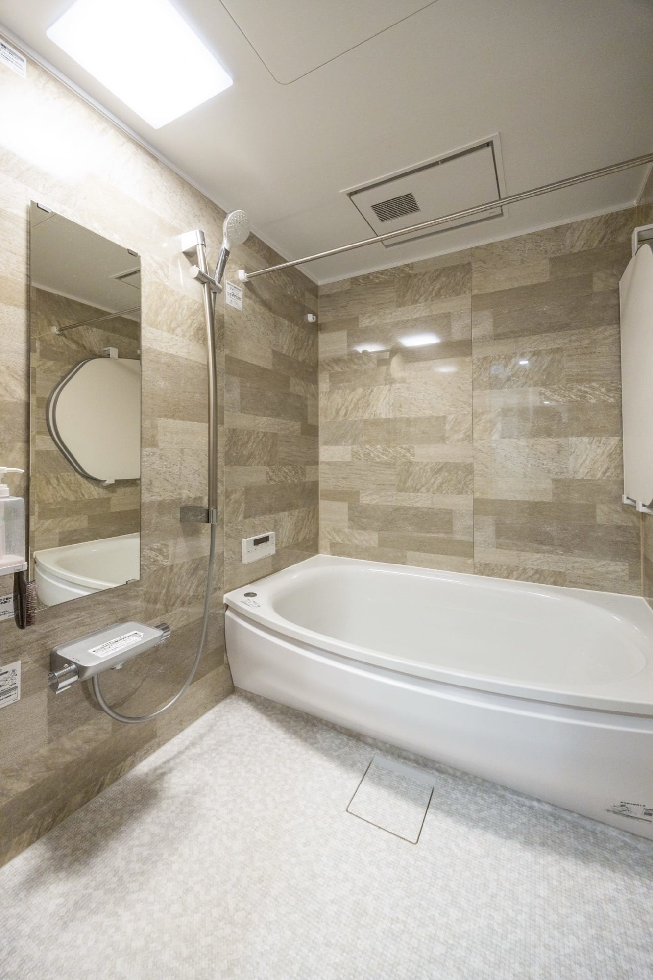 家族が集い、くつろぐリビング